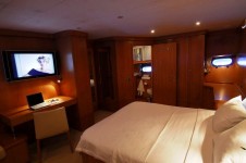 SEA COMET -  Forward Master Cabin View 2
